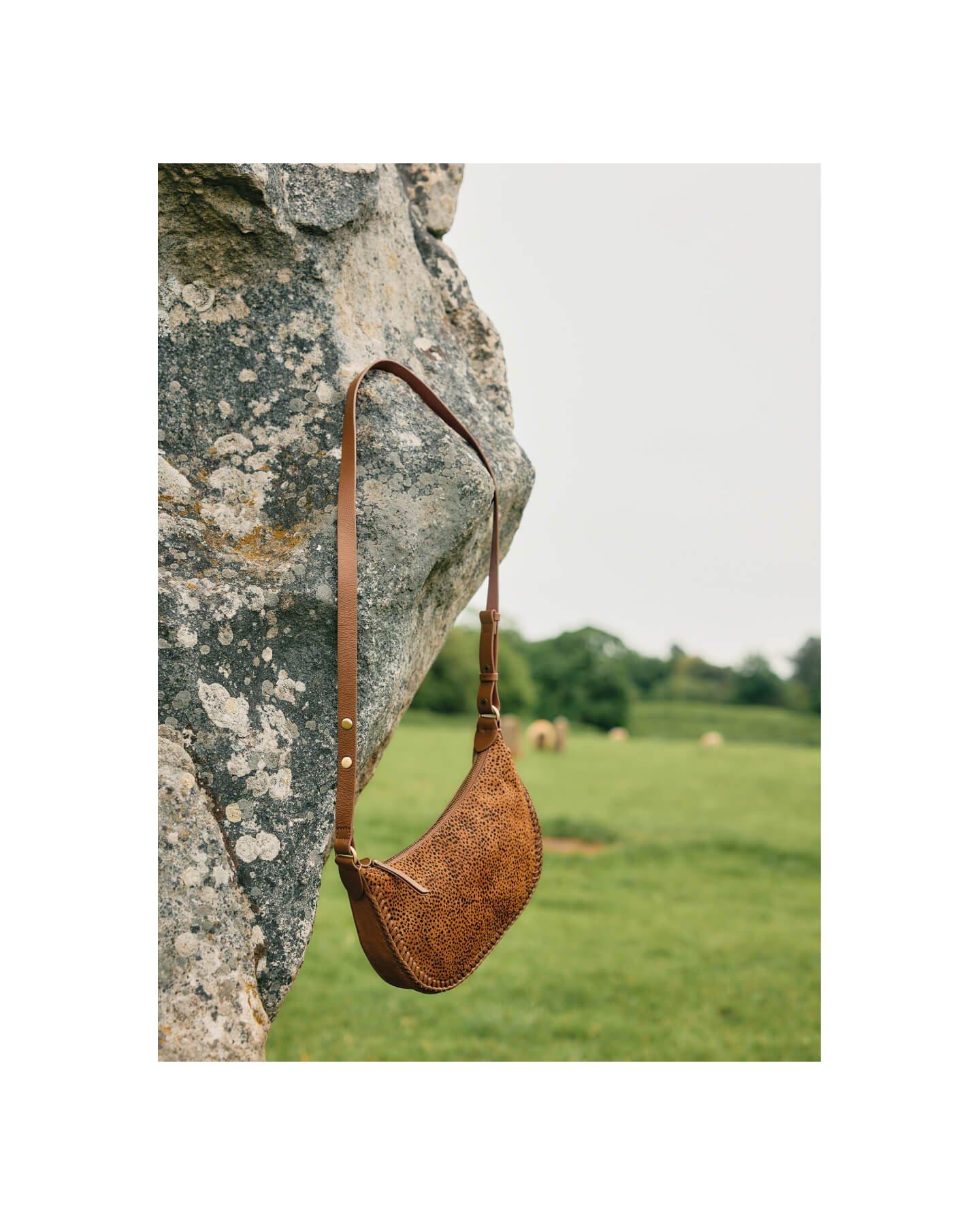 HANDBAG ON STONE