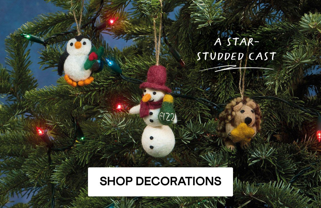 a tree with White Stuff deorations, click here for more decorations.