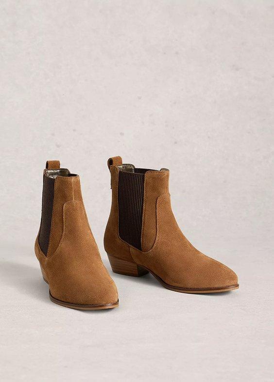 the chelsea boot in tan sued and black leather