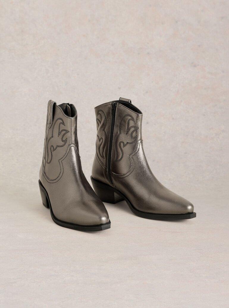 WK27_AW_Christmas_PartywearGuide_MetallicWesternBoot_MultiImageType