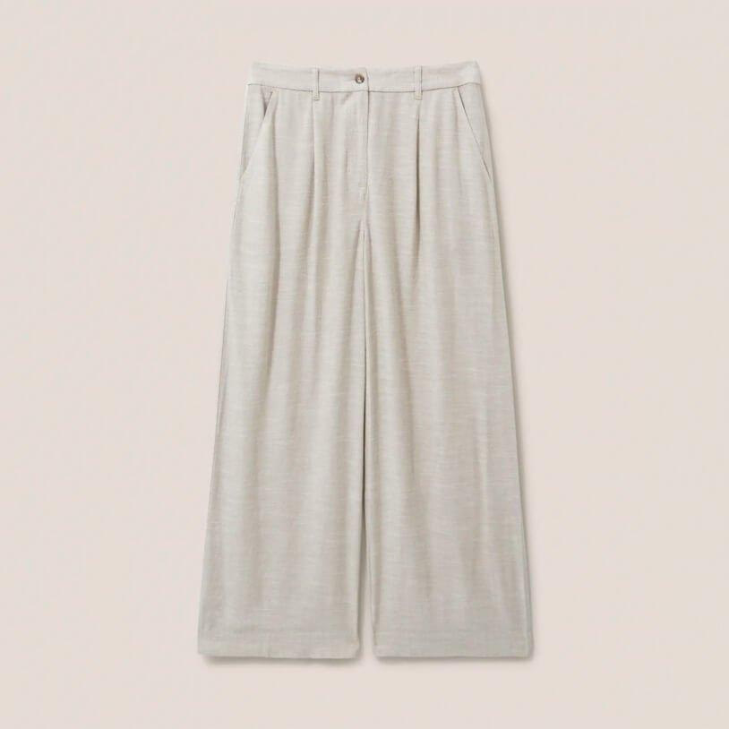 generic_waysToWearTunics_3across_linen-trousers-D