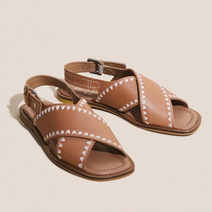 generic_waysToWearTunics_3across_sandals-D